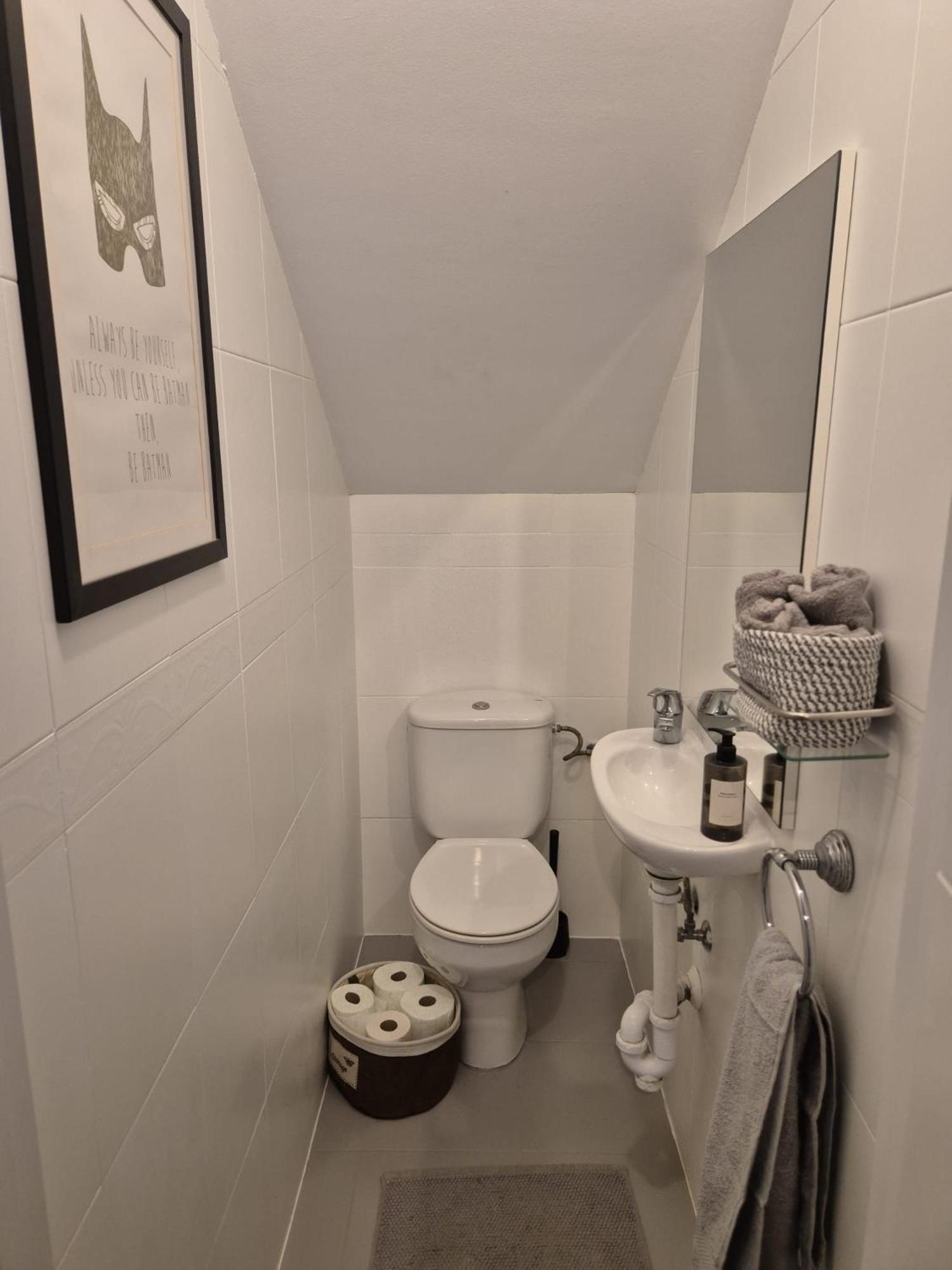 Luxurious Three Bedroom Duplex Close To Lejlighed